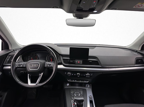 Audi Q5 9 of 25