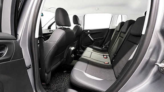 Peugeot 2008 12 of 16