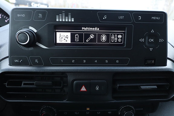 Peugeot Partner 16 of 19