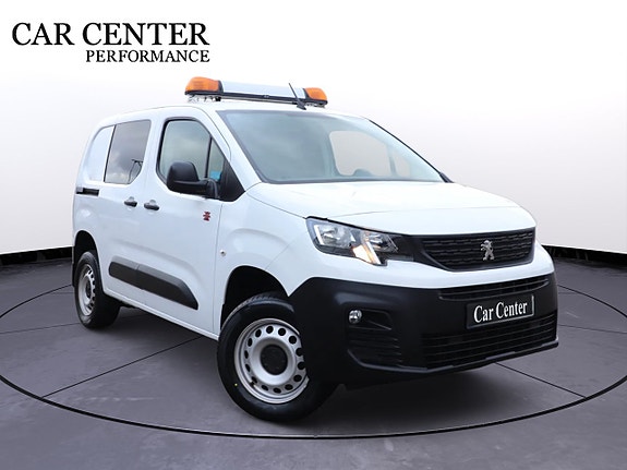 Peugeot Partner 2 of 5