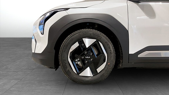 Kia EV3 7 of 12