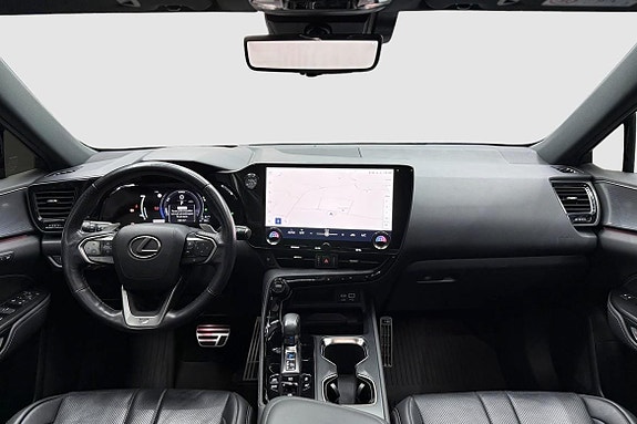 Lexus NX450h+ 11 of 19