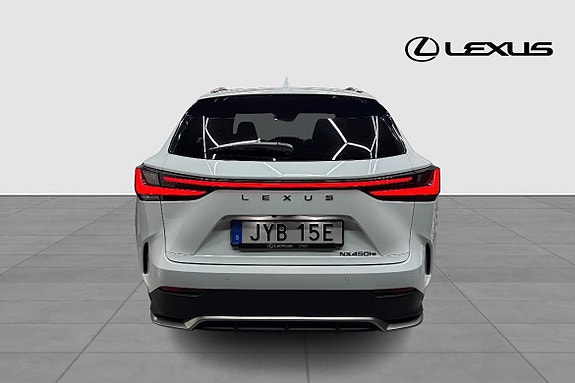 Lexus NX450h+ 3 of 19