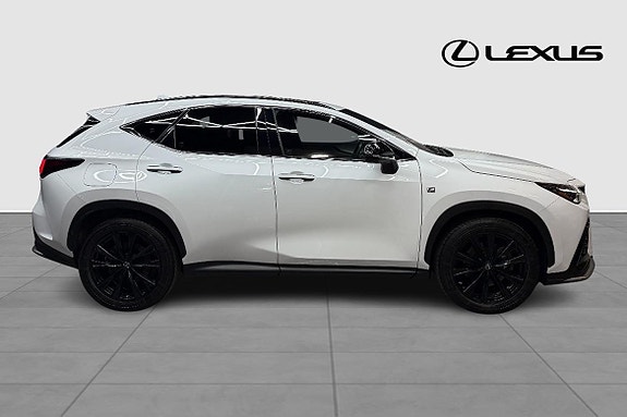 Lexus NX450h+ 6 of 19