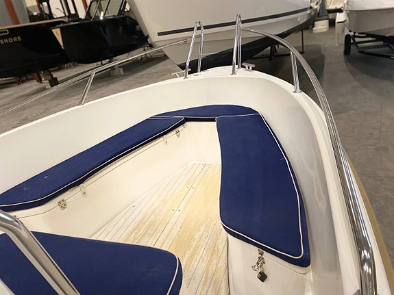 Uttern S55 Exclusive | Mercruiser 3,0 135hk 5 of 7
