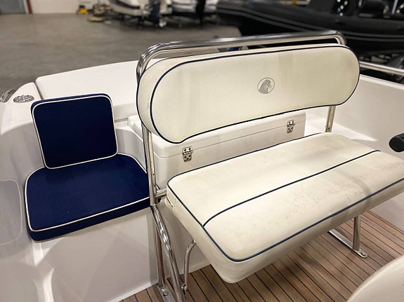 Uttern S55 Exclusive | Mercruiser 3,0 135hk 3 of 7