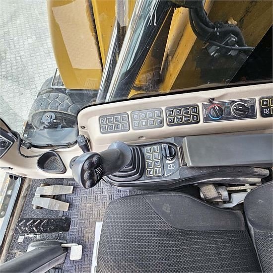 Hydrema MX14 - 16 ton - Engcon Rotortilt 29 of 30