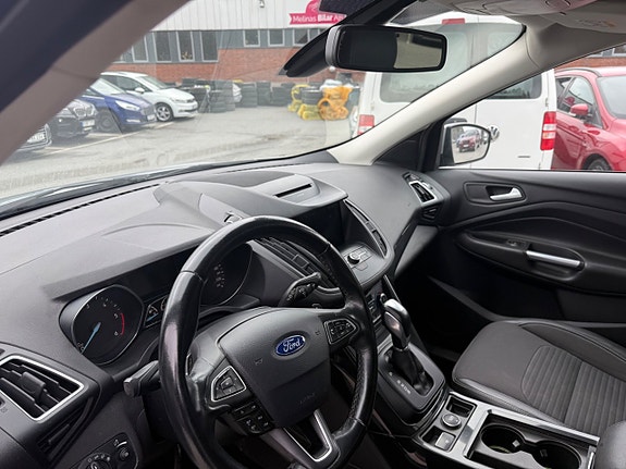Ford Kuga 12 of 18