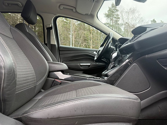 Ford Kuga 13 of 18