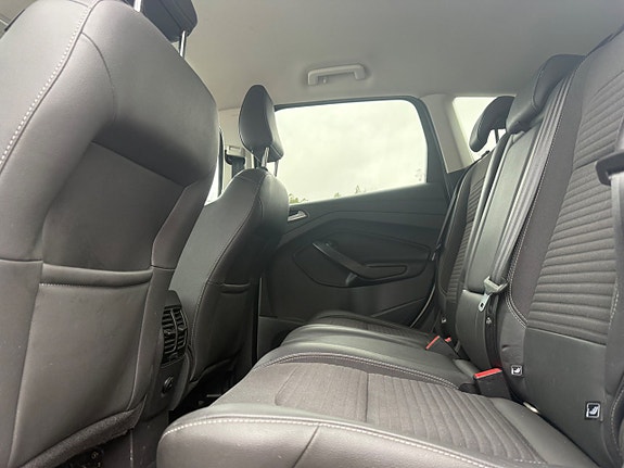 Ford Kuga 15 of 18