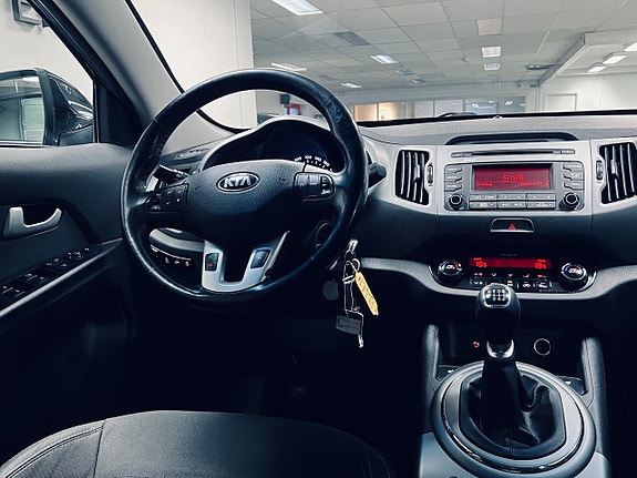 Kia Sportage 10 of 24