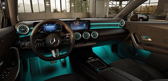 Mercedes-Benz A250 e 10 of 16