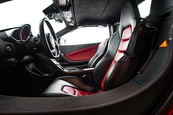McLaren MP4-12C 16 of 30