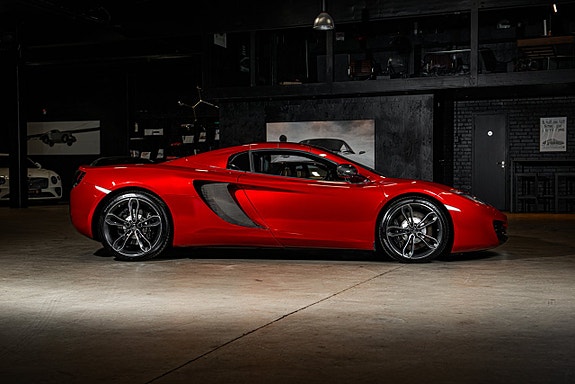 McLaren MP4-12C 9 of 30