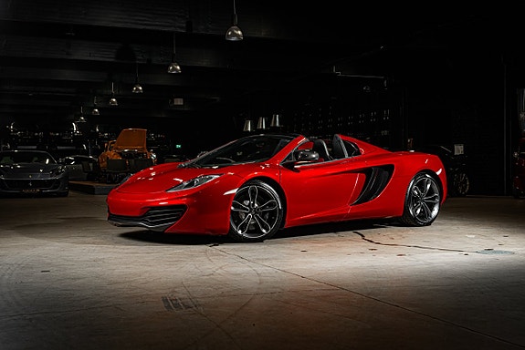 McLaren MP4-12C 3 of 5