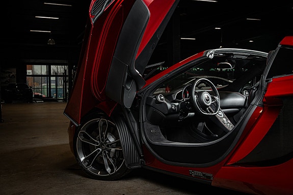 McLaren MP4-12C 12 of 30