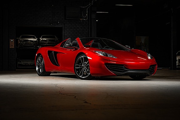 McLaren MP4-12C 10 of 30