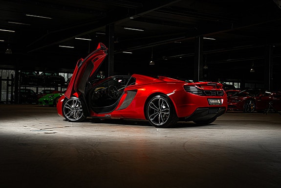McLaren MP4-12C 11 of 30