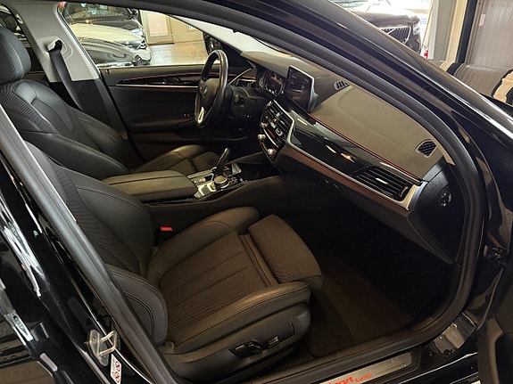 BMW 520 12 of 18