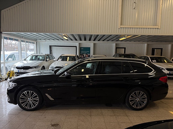 BMW 520 2 of 5