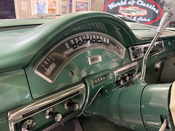 Ford Custom 13 of 22