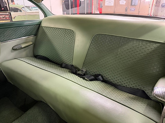 Ford Custom 15 of 22