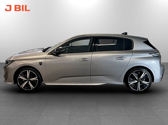 Peugeot 308 15 of 17
