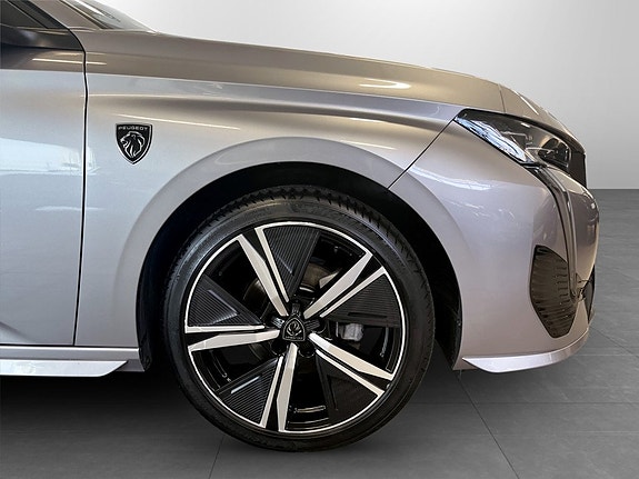 Peugeot 308 16 of 17