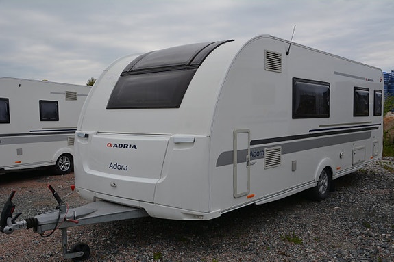 Adria Adora 613 HT Långbädd/Frontkök 2 of 15