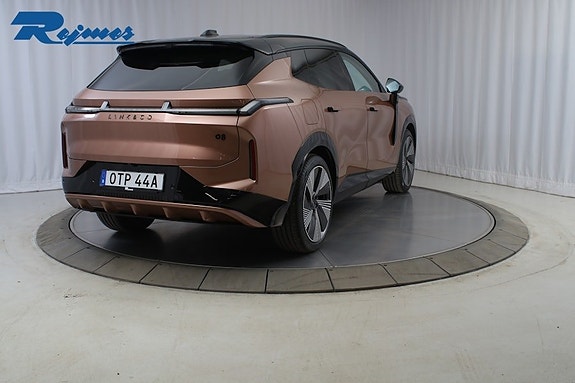 Lynk & Co 08 3 of 5