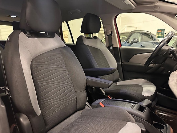 Citroen Grand C4 Picasso 8 of 24