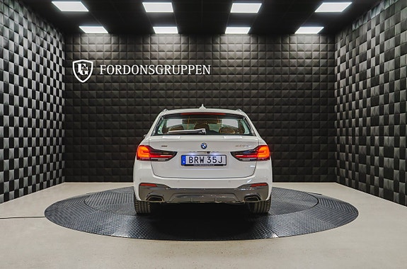 BMW 530e 5 of 5