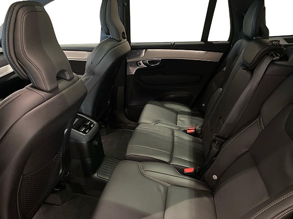Volvo XC90 6 of 18