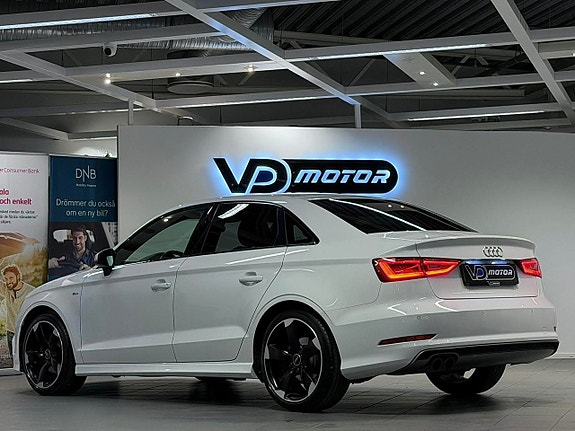 Audi A3 3 of 5