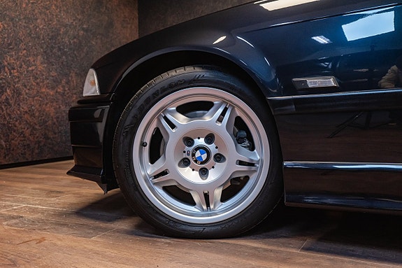 BMW M3 9 of 30