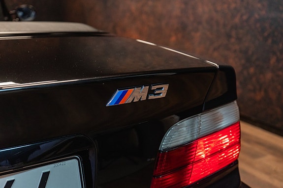 BMW M3 11 of 30