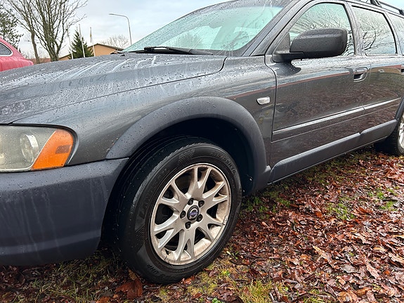 Volvo XC70 3 of 3