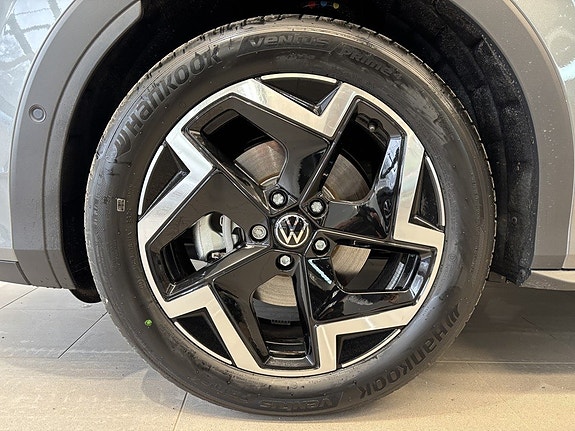 Volkswagen T-Roc 9 of 21