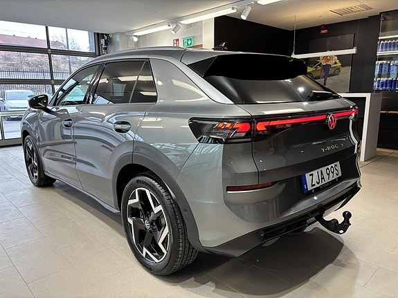 Volkswagen T-Roc 7 of 21