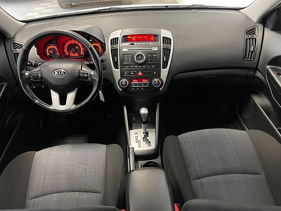 Kia Ceed 10 of 12
