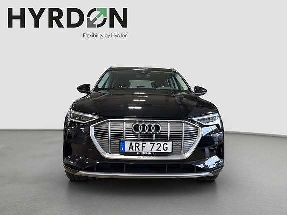 Audi e-tron 2 of 5