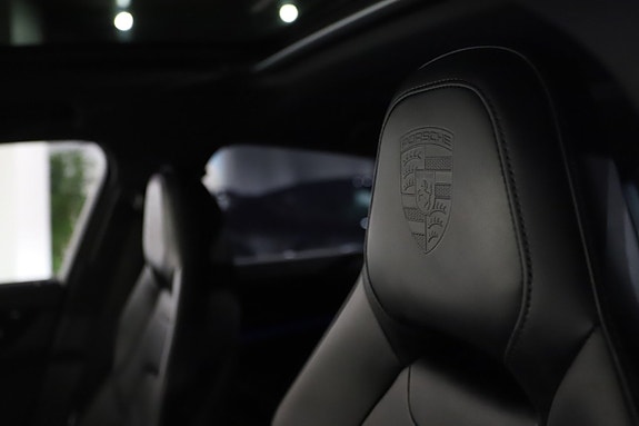 Porsche Panamera 4 22 of 23