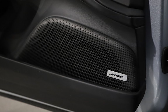 Porsche Panamera 4 19 of 23