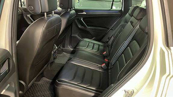 Volkswagen Tiguan 10 of 13