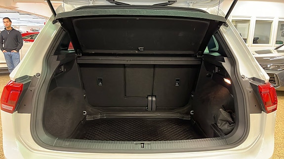Volkswagen Tiguan 11 of 13