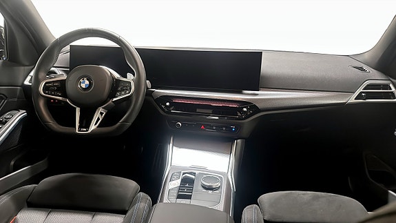 BMW 320 4 of 5