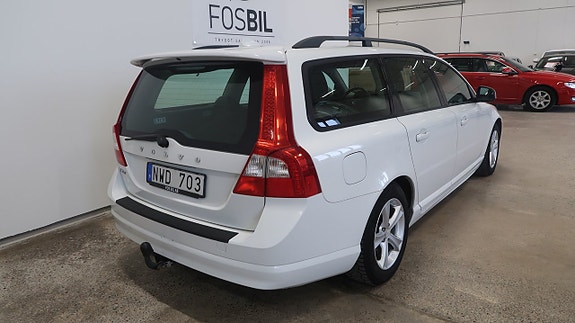 Volvo V70 3 of 18