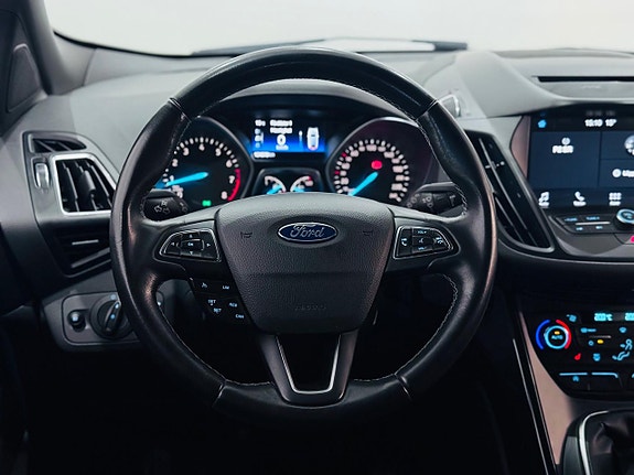 Ford Kuga 19 of 22