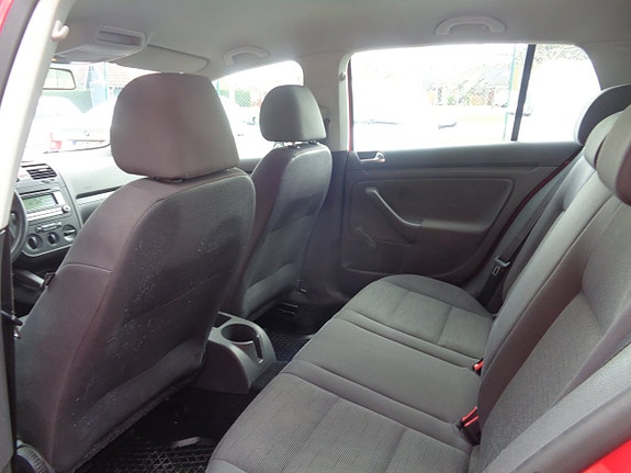 Volkswagen Golf V 11 of 14