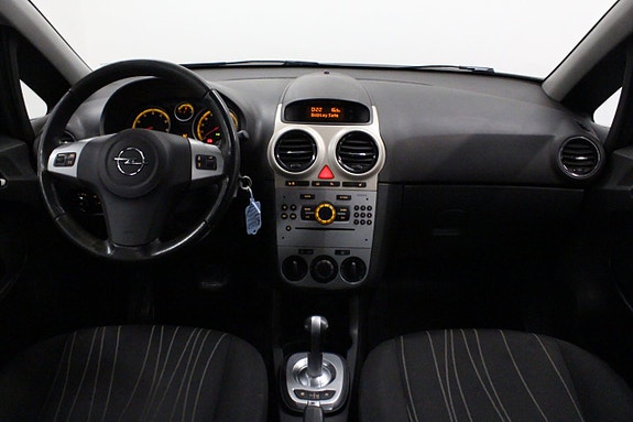 Opel Corsa 11 of 18
